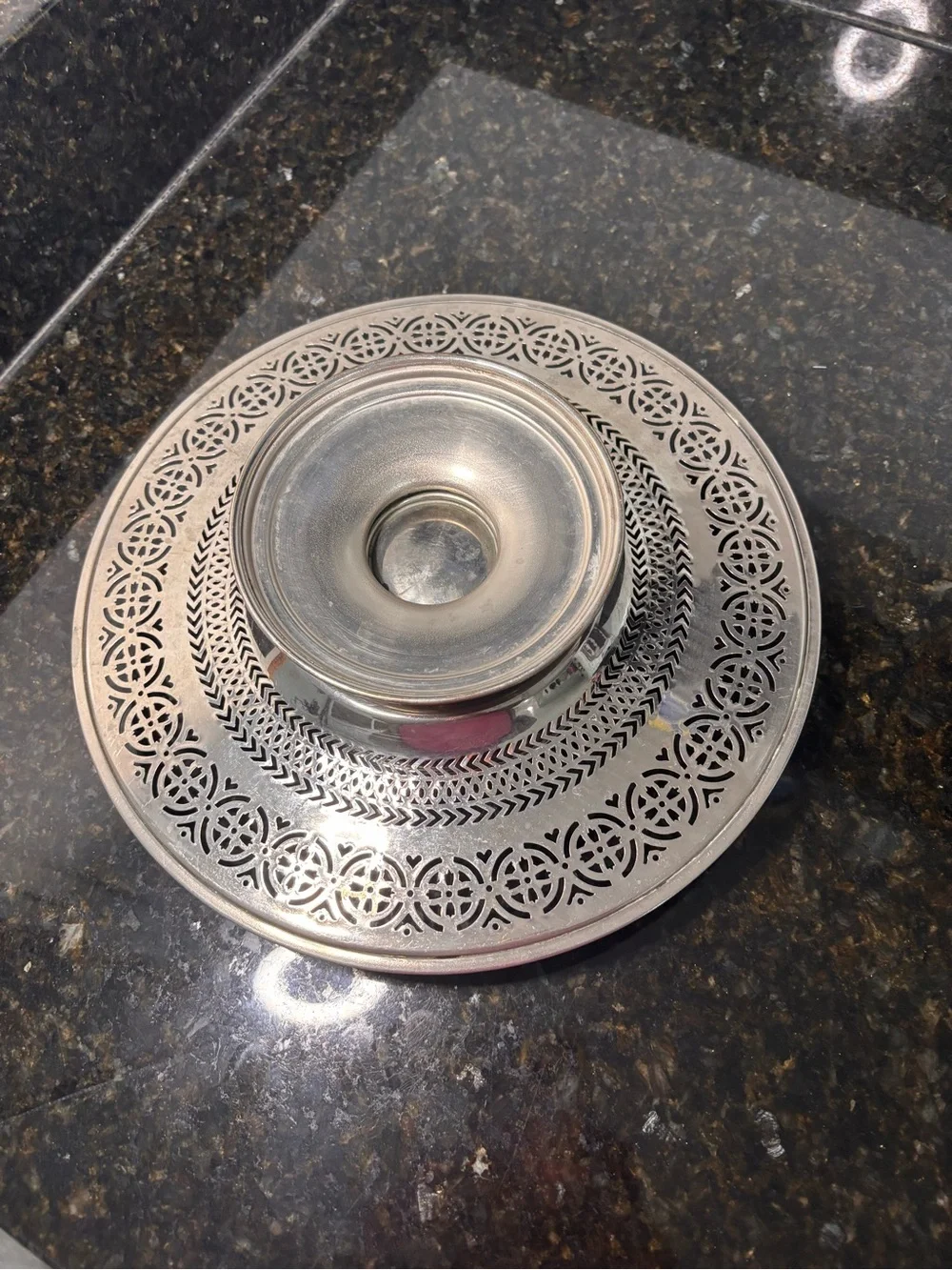 MANNING BOWMAN & CO Intricate Filigree Silvertone Covered Server w/Built-in Bowl